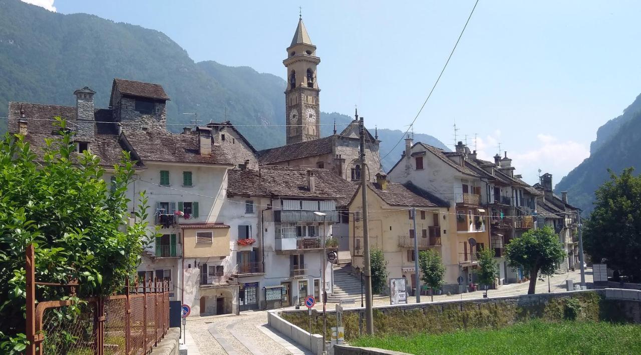 הוילה וארצו Casa Vacanza In Tipico Chalet Di Montagna מראה חיצוני תמונה