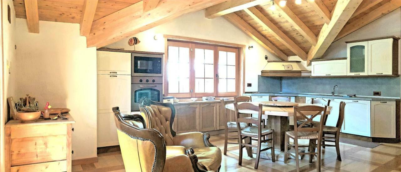 הוילה וארצו Casa Vacanza In Tipico Chalet Di Montagna מראה חיצוני תמונה