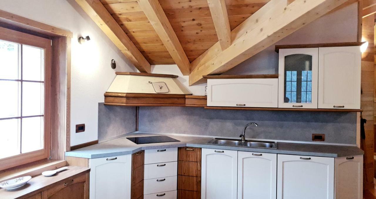 הוילה וארצו Casa Vacanza In Tipico Chalet Di Montagna מראה חיצוני תמונה